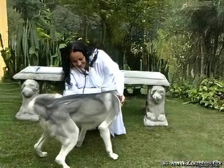 amateur girl like doggy style with dog